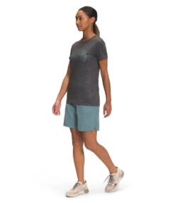 'The North Face' Women's Aphrodite Bermuda Short - Goblin Blue 7 'The North Face' Women's Aphrodite Bermuda Short - Goblin Blue -Outfit Shop NF0A5GKG A9L model34 1024x1024@2x