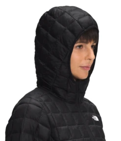 'The North Face' Women's Thermoball Stowable ECO Jacket - TNF Black -Outfit Shop NF0A5GLB JK3 modelhood2 1024x1024@2x